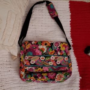 Vera Bradley laptop crossbody in Va Va Bloom
